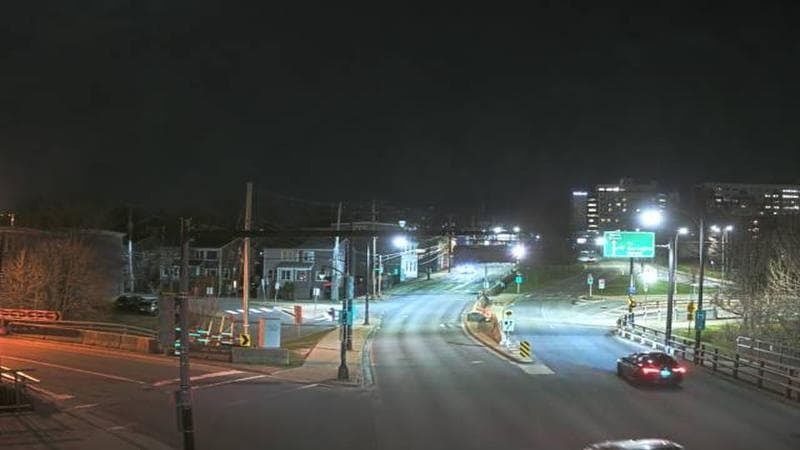 Mac Donald Bridge - Dartmouth bound