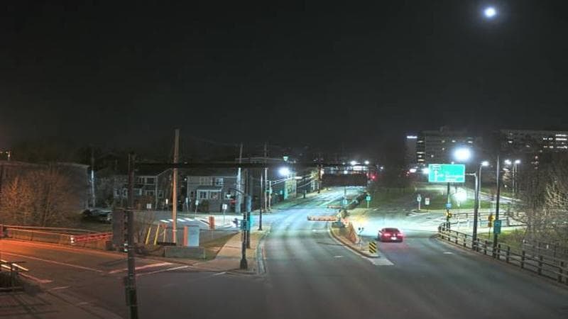 Mac Donald Bridge - Dartmouth bound