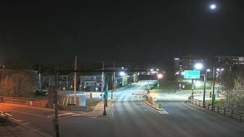 Mac Donald Bridge - Dartmouth bound