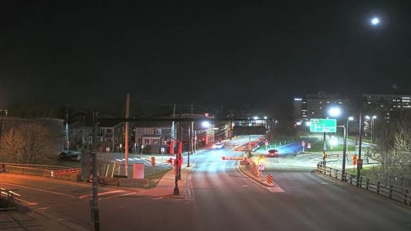 Mac Donald Bridge - Dartmouth bound