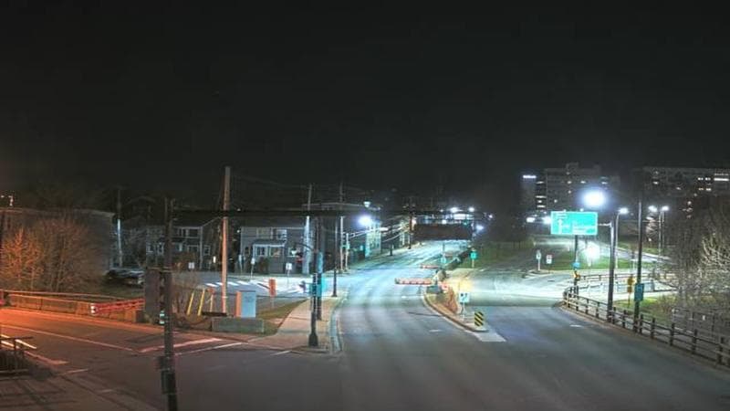 Mac Donald Bridge - Dartmouth bound