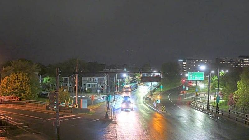 Mac Donald Bridge - Dartmouth bound