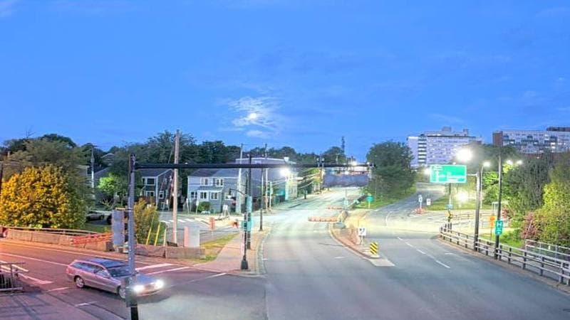 Mac Donald Bridge - Dartmouth bound