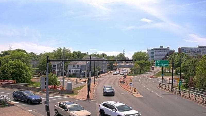 Mac Donald Bridge - Dartmouth bound
