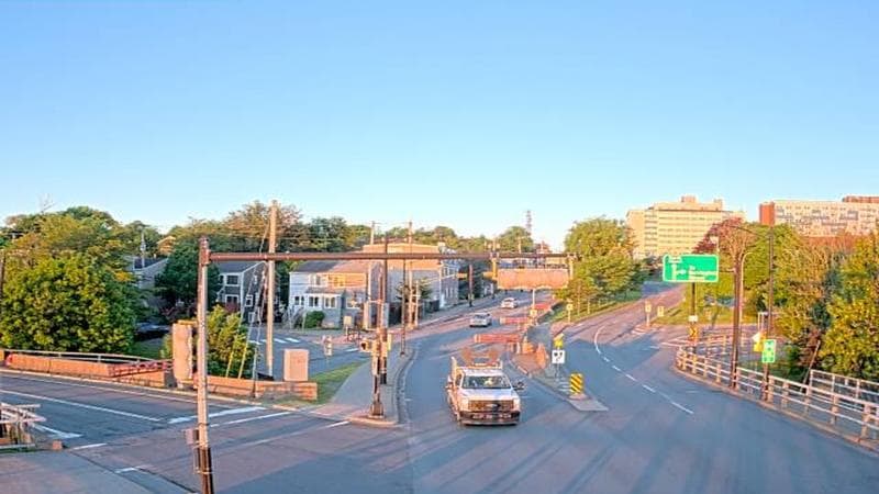 Mac Donald Bridge - Dartmouth bound