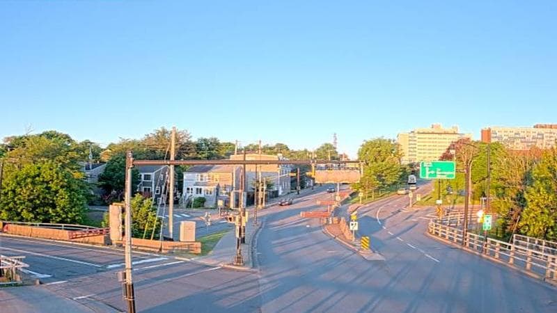 Mac Donald Bridge - Dartmouth bound