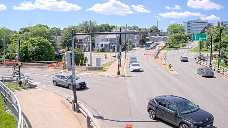 Mac Donald Bridge - Dartmouth bound