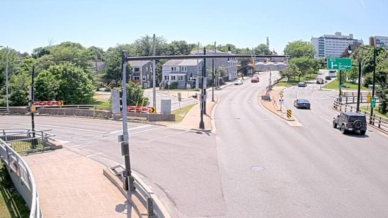 Mac Donald Bridge - Dartmouth bound