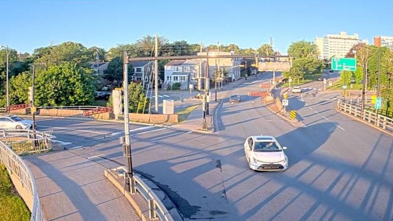 Mac Donald Bridge - Dartmouth bound