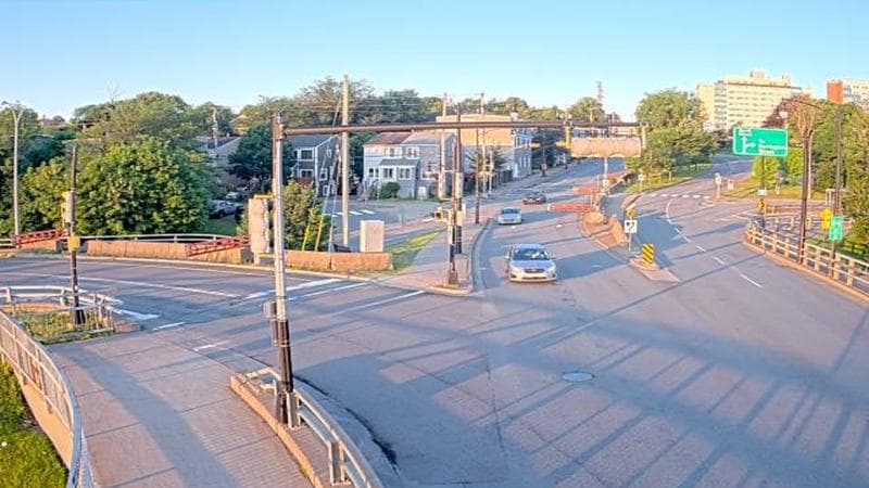 Mac Donald Bridge - Dartmouth bound
