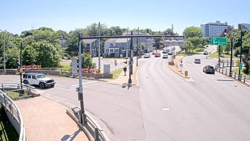Mac Donald Bridge - Dartmouth bound