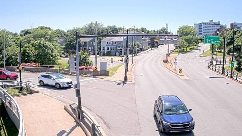 Mac Donald Bridge - Dartmouth bound