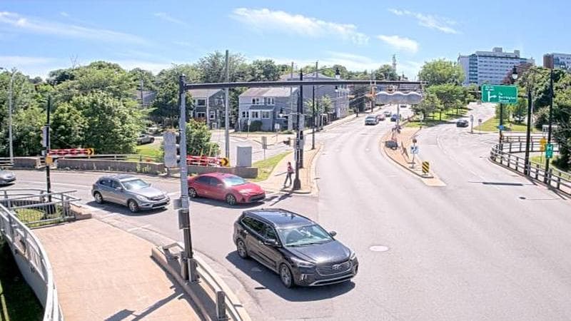 Mac Donald Bridge - Dartmouth bound