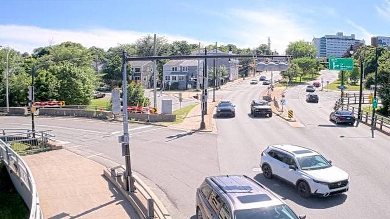 Mac Donald Bridge - Dartmouth bound