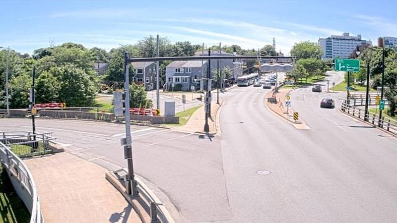 Mac Donald Bridge - Dartmouth bound