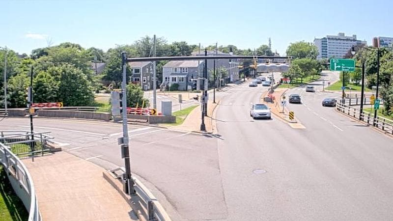 Mac Donald Bridge - Dartmouth bound