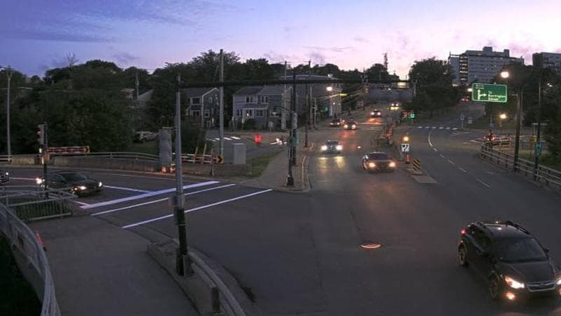 Mac Donald Bridge - Dartmouth bound