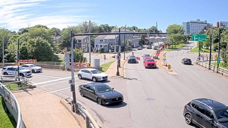 Mac Donald Bridge - Dartmouth bound