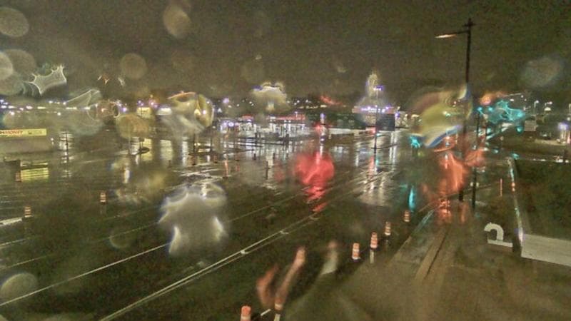 Macdonald Bridge - Halifax bound