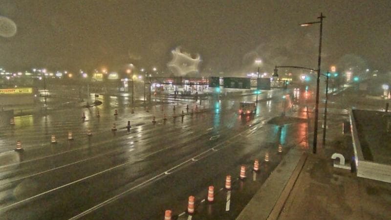 Macdonald Bridge - Halifax bound