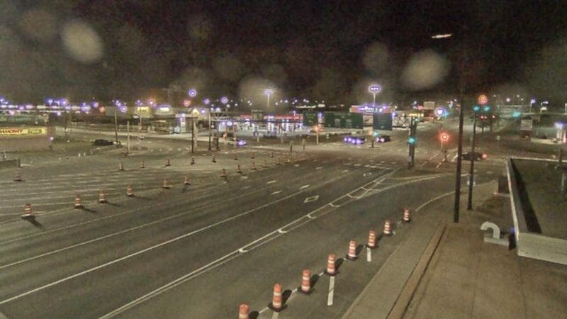 Macdonald Bridge - Halifax bound
