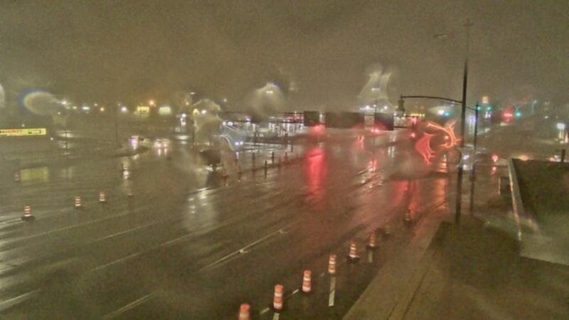 Macdonald Bridge - Halifax bound