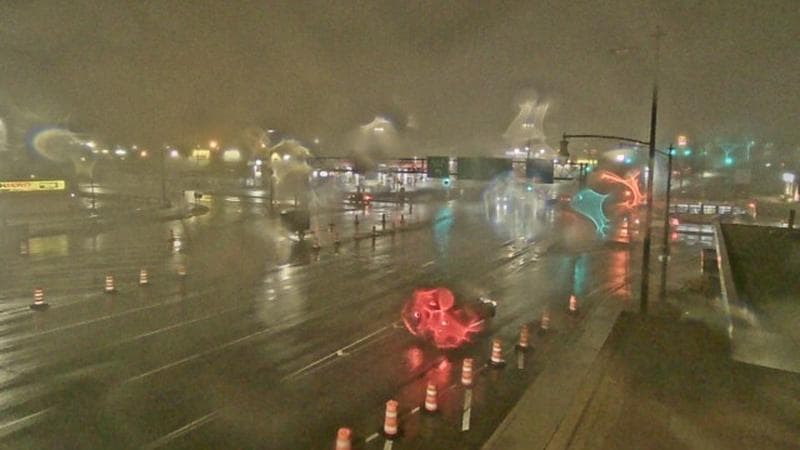 Macdonald Bridge - Halifax bound