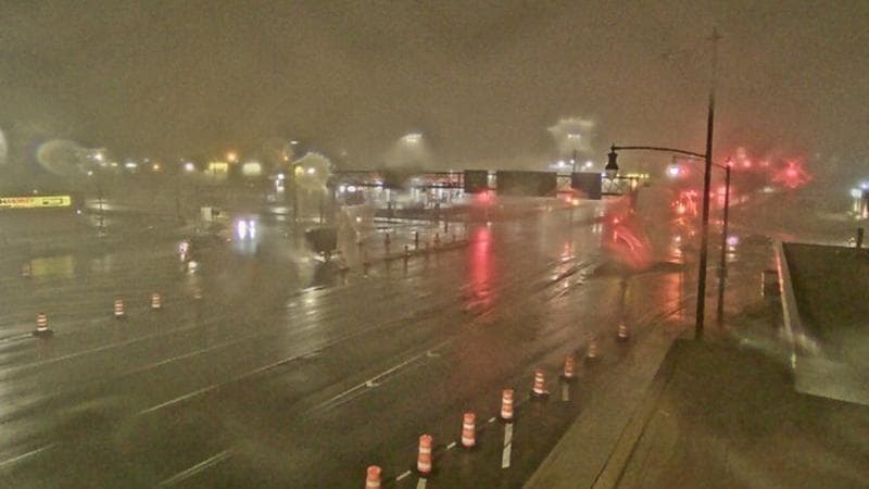 Macdonald Bridge - Halifax bound