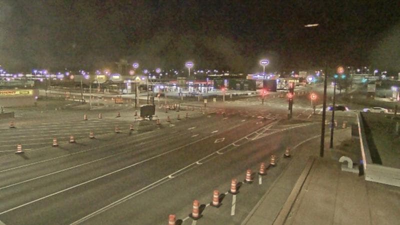 Macdonald Bridge - Halifax bound