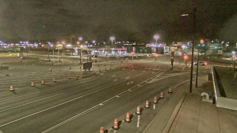 Macdonald Bridge - Halifax bound