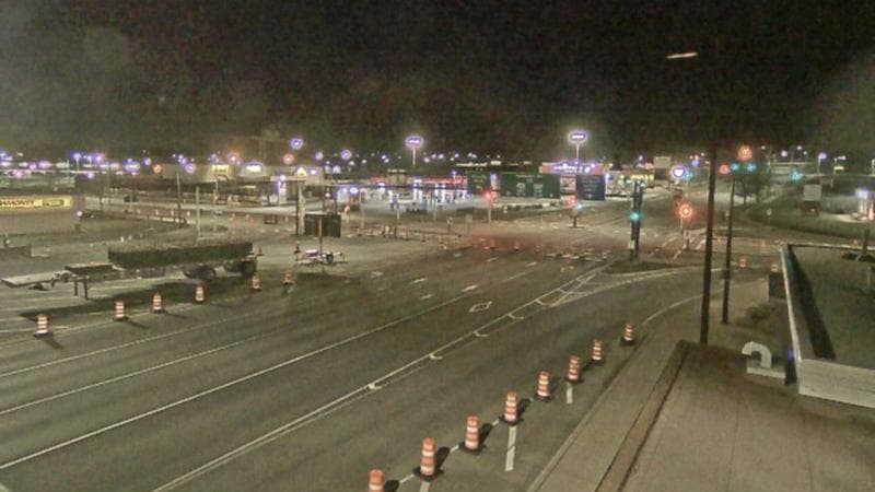 Macdonald Bridge - Halifax bound