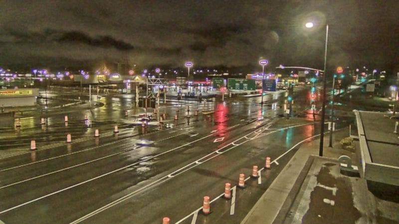 Macdonald Bridge - Halifax bound