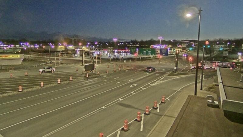 Macdonald Bridge - Halifax bound