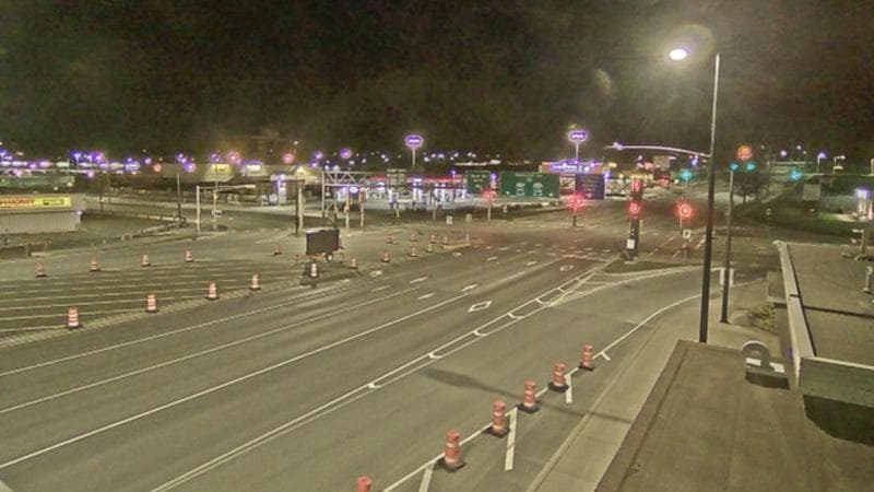 Macdonald Bridge - Halifax bound