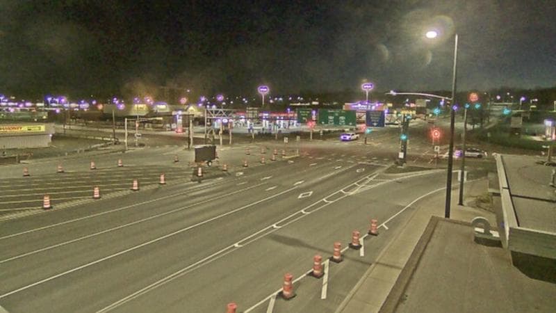Macdonald Bridge - Halifax bound