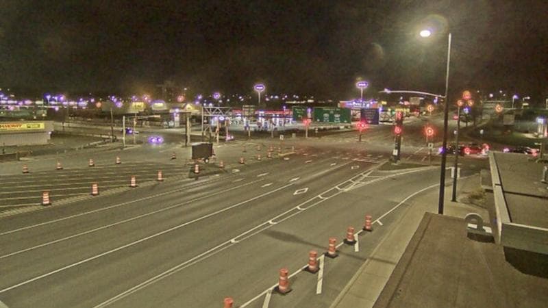 Macdonald Bridge - Halifax bound