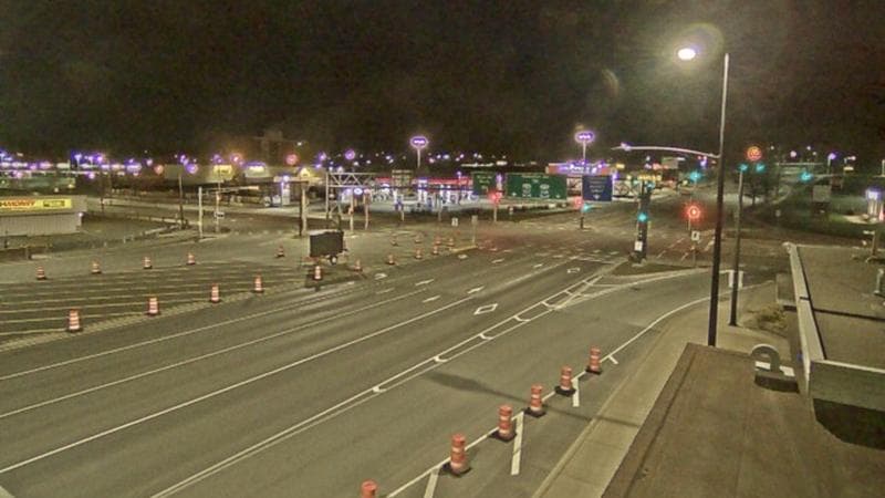 Macdonald Bridge - Halifax bound