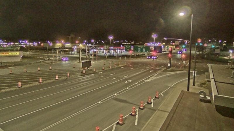 Macdonald Bridge - Halifax bound