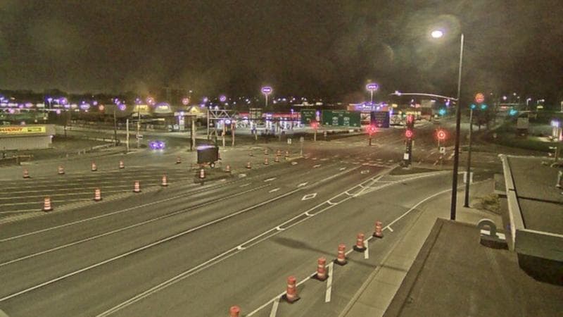 Macdonald Bridge - Halifax bound