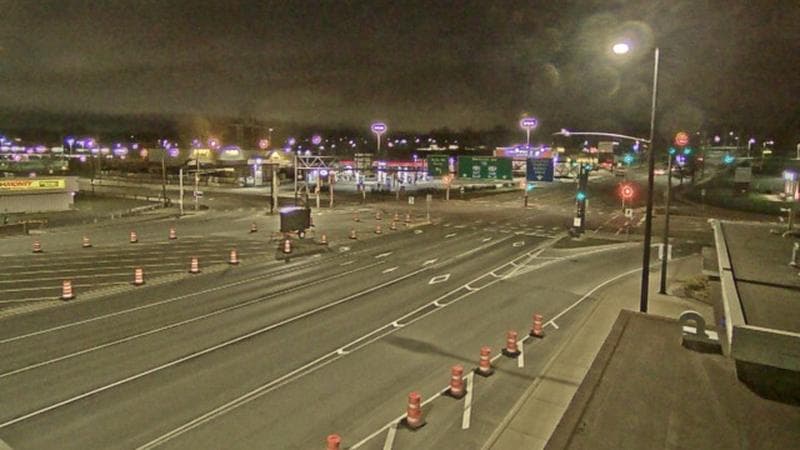 Macdonald Bridge - Halifax bound