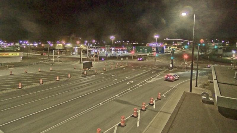 Macdonald Bridge - Halifax bound
