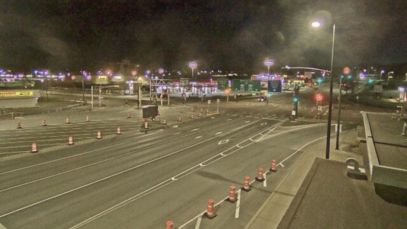 Macdonald Bridge - Halifax bound