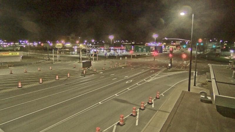 Macdonald Bridge - Halifax bound