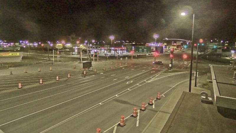 Macdonald Bridge - Halifax bound