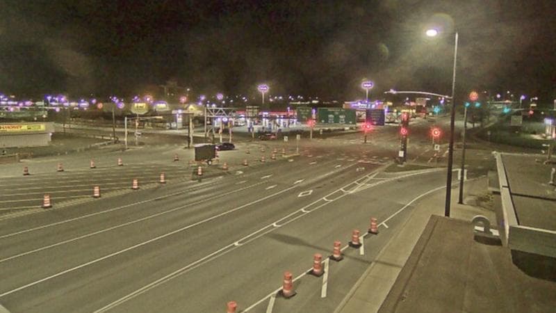 Macdonald Bridge - Halifax bound