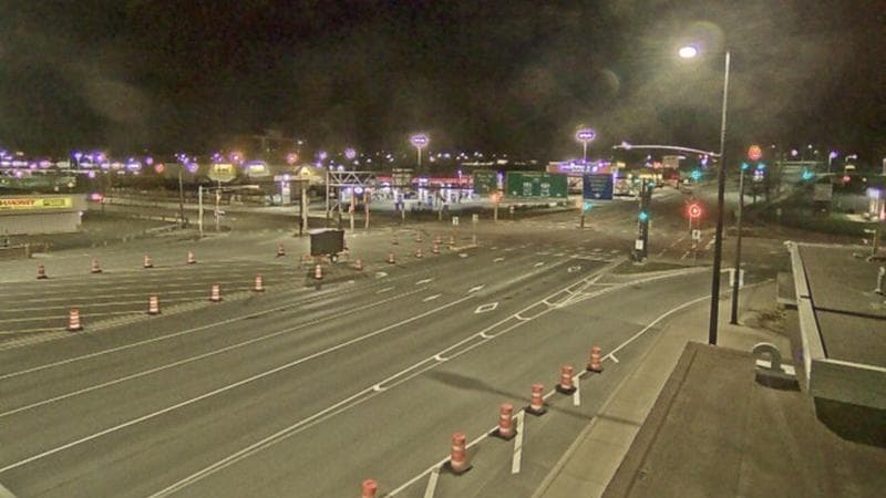 Macdonald Bridge - Halifax bound