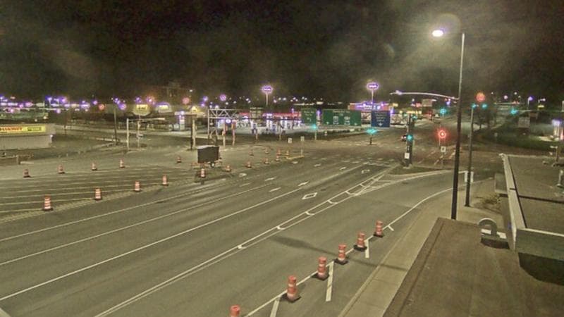 Macdonald Bridge - Halifax bound