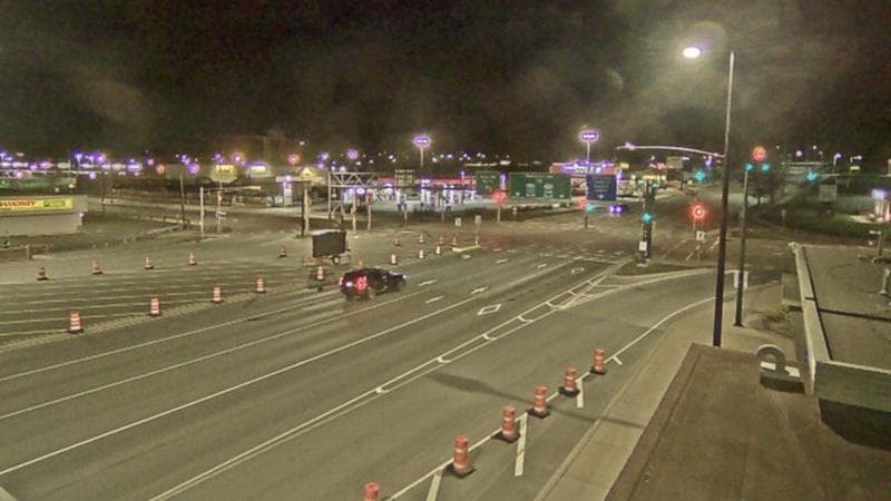 Macdonald Bridge - Halifax bound