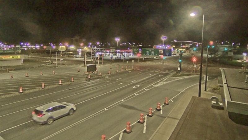Macdonald Bridge - Halifax bound