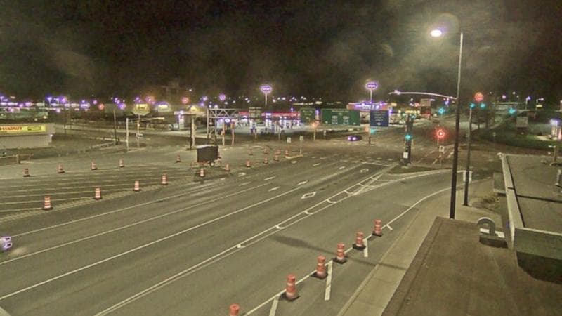 Macdonald Bridge - Halifax bound